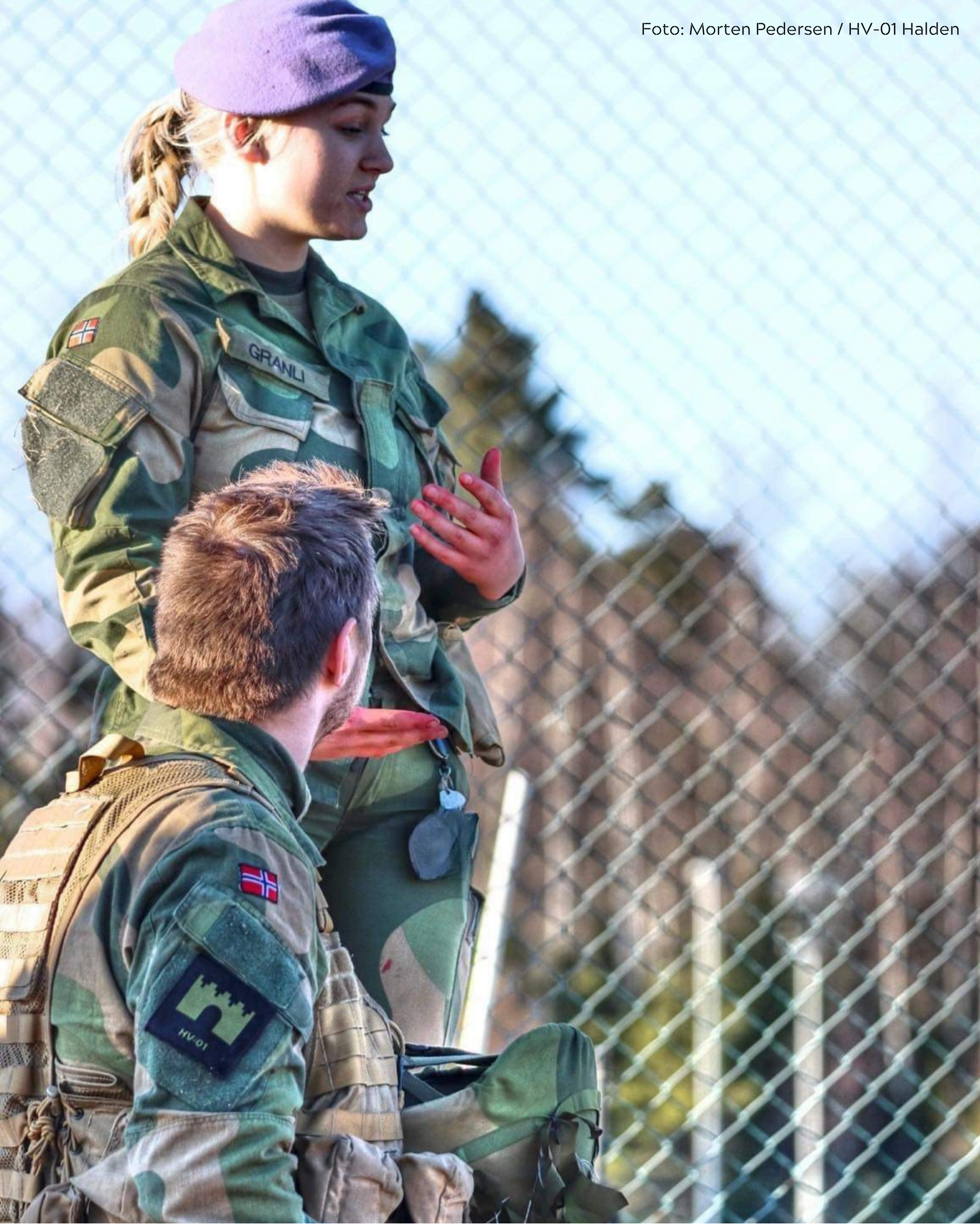 Fra frivillighet til plikt: Kvinner i Forsvaret